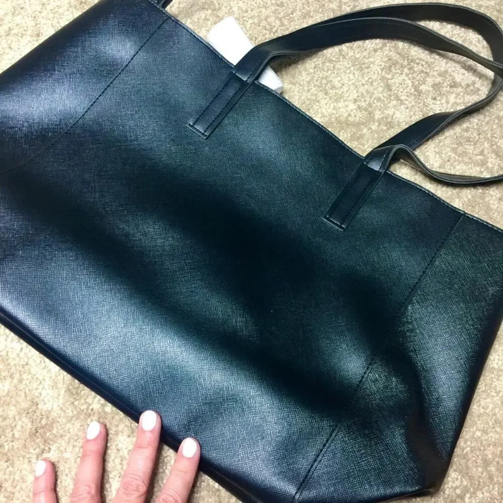 Black Tote Bag Large with Front Pocket - Picture 5 of 6